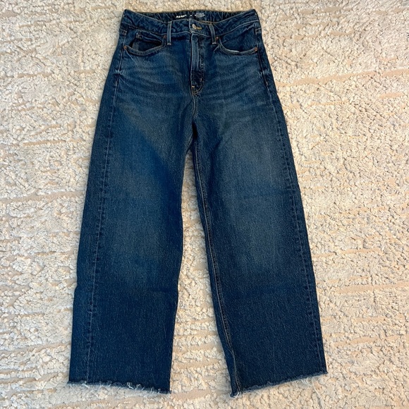 Old Navy Extra High Rise Ski-High Wide Leg Jeans - Picture 1 of 4